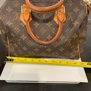 Louis Vuitton Speedy Bag